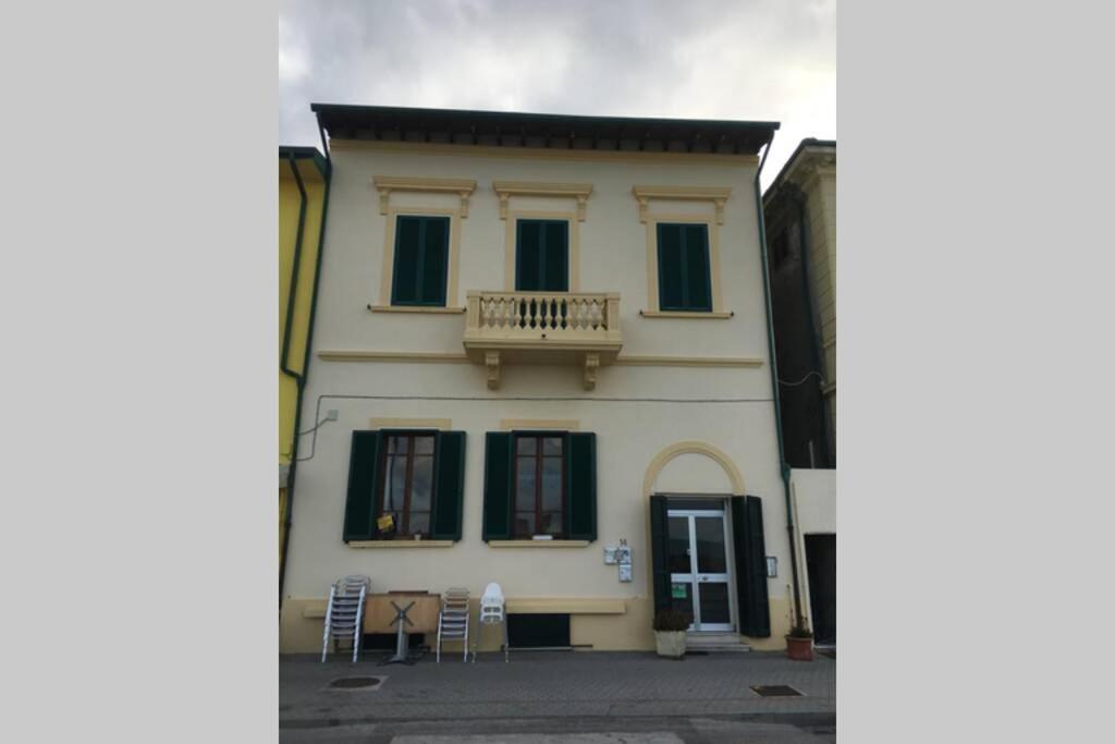 Ferienwohnung Bilocale Sul Mare Marina Di Pisa Exterior foto
